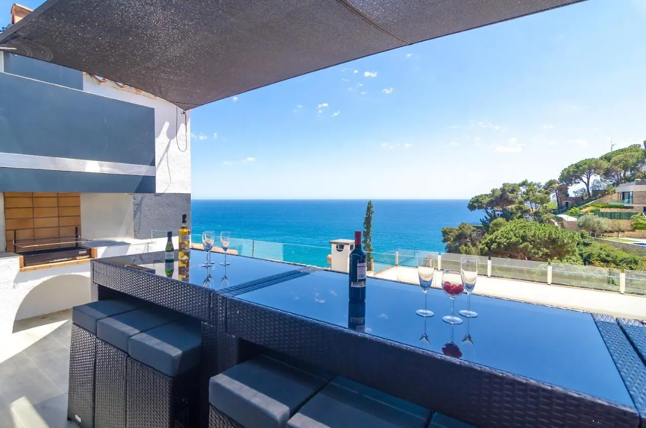 Villa Casa Blanca - Location Maitikoa Lloret de Mar Spain